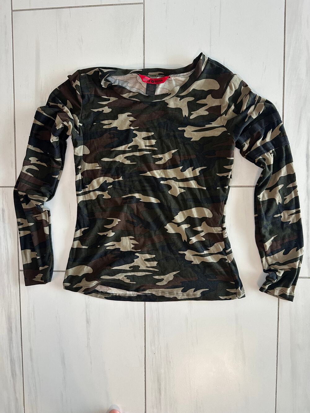 Hot Kiss Women's Large Camo Long Sleeve Stretch Top Army Print Crew Neck L